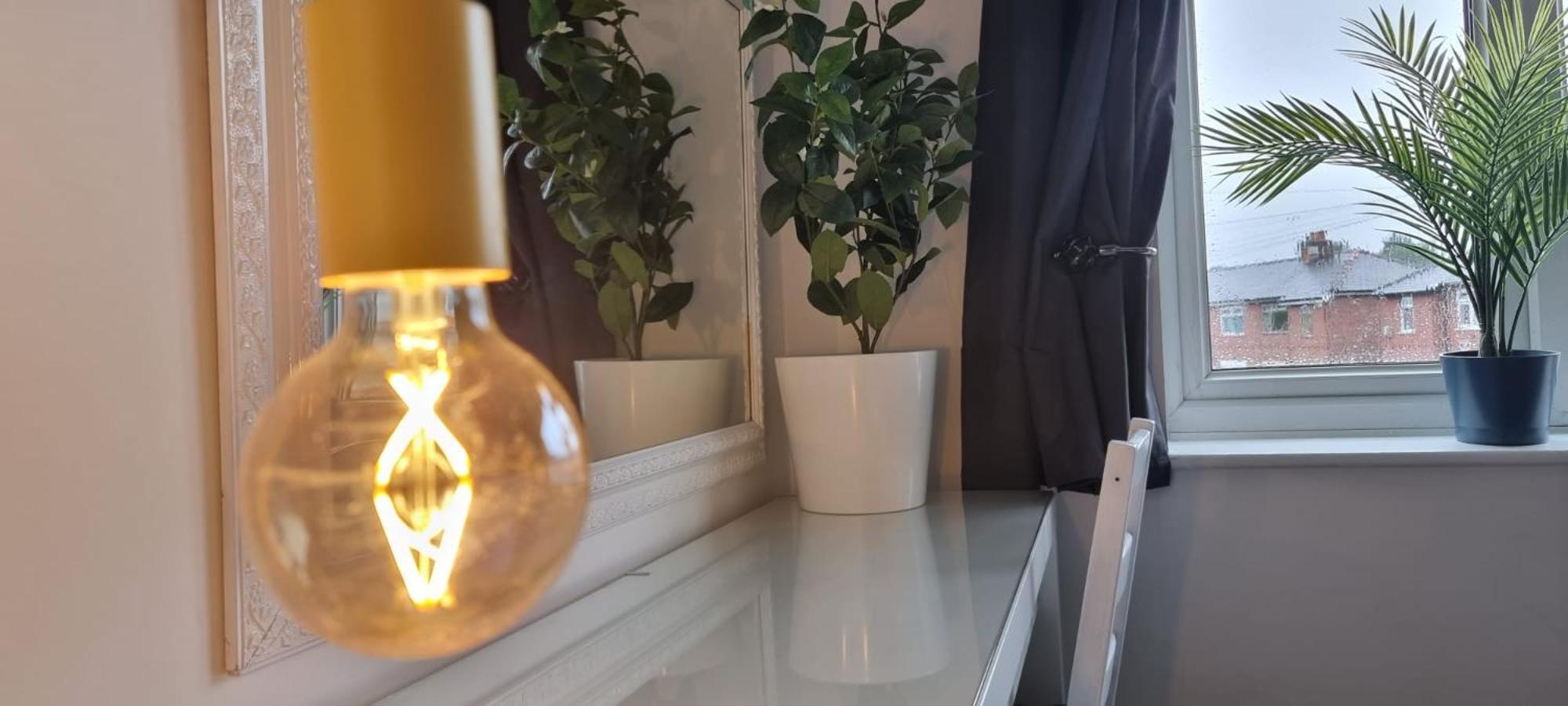 The Heart - Cosy 3 Bedroom House With Double Driveway And Garden In แมนเชสเตอร์ ภายนอก รูปภาพ
